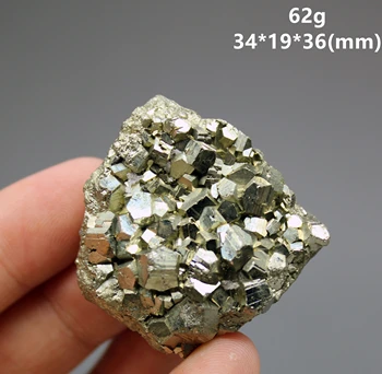 Natūralus Daugelis polyhedral pyrite mineralinių egzempliorių akmenys ir kristalai gydymo kvarco kristalai, brangakmeniai