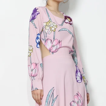 TWOTWINSTYLE Backless Vintage Suknelė Moterims, O Kaklo, ilgomis Rankovėmis Aukštos Juosmens Spausdinti Gėlių Slim Suknelė Moterų Mados Naujų 2021