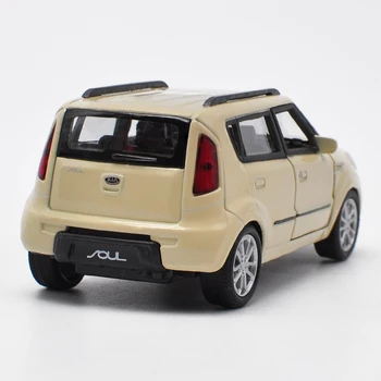 1:36 masto Diecast Modelis KIA Soul 1/36 Lydinio Žaislas, Miniatiūrinių Automobilių Kolekcija Berniukų, Mergaičių žaislas Dovana