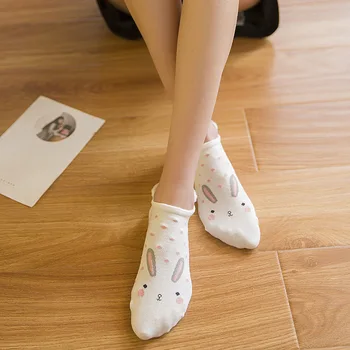 Pavasarį ir rudenį kojinės ponios medvilnės kojinės trumpas vamzdis mielas animacinių filmų kojinės kojinės korėjos 3D gyvūnų kojinės nematomi kojinės